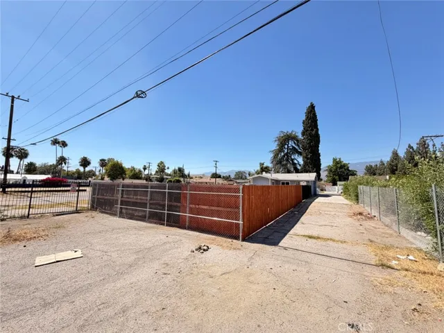 215 W 23rd, San Bernardino, California 92405