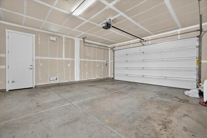 1225 Rosales Lane, Hollister, California 95023
