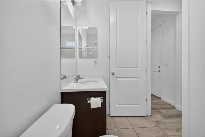 1225 Rosales Lane, Hollister, California 95023