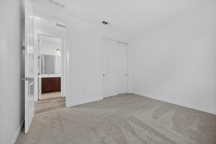 1225 Rosales Lane, Hollister, California 95023