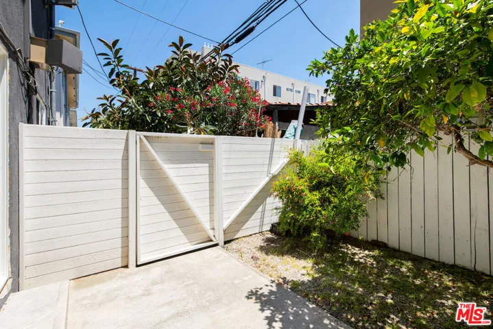 1466 S Wooster Street 4, Los Angeles, California 90035