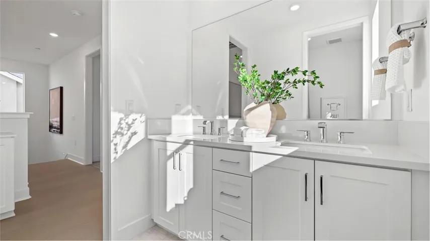 Photos shown are of model only- not actual homesite.