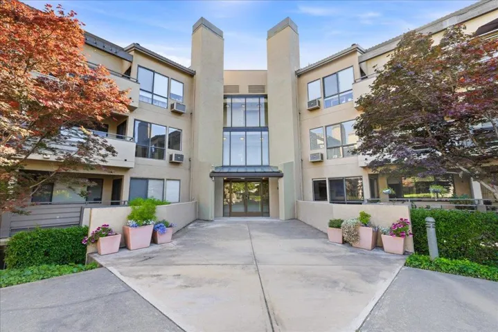 39206 Guardino Drive 207, Fremont, California 94538