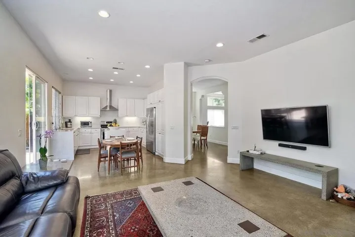 5778 Concord Woods, San Diego, California 92130