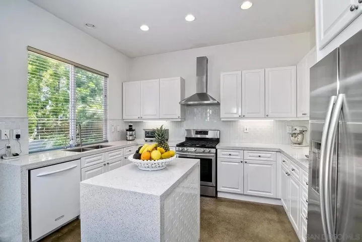 5778 Concord Woods, San Diego, California 92130