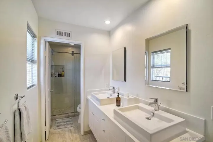 5778 Concord Woods, San Diego, California 92130