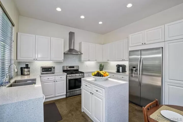 5778 Concord Woods, San Diego, California 92130