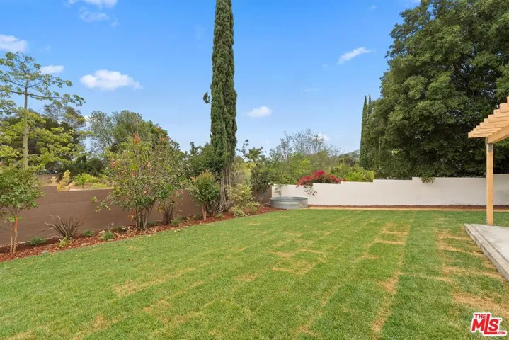 974 La Canada Verdugo Road, Pasadena, California 91103