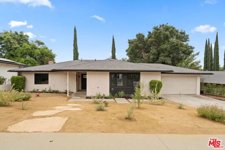 974 La Canada Verdugo Road, Pasadena, California 91103