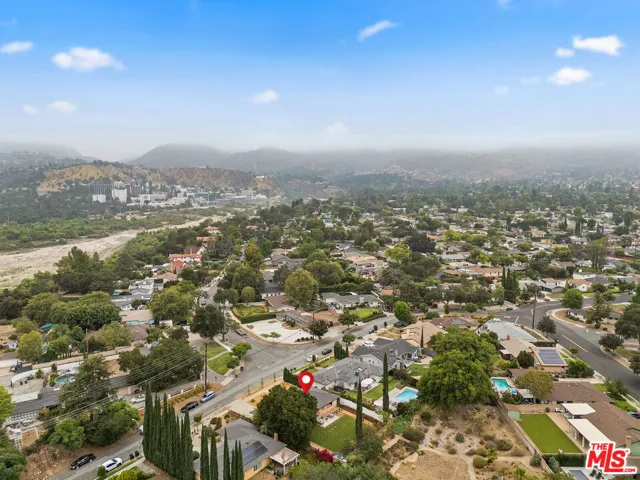 974 La Canada Verdugo Road, Pasadena, California 91103