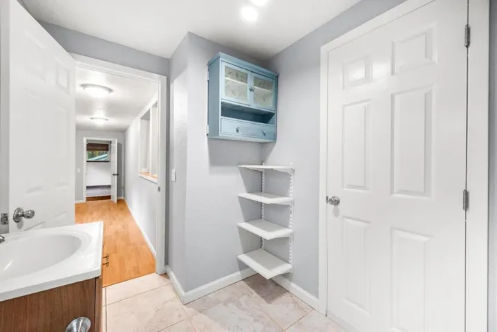 9913 Alba Road, Ben Lomond, California 95005