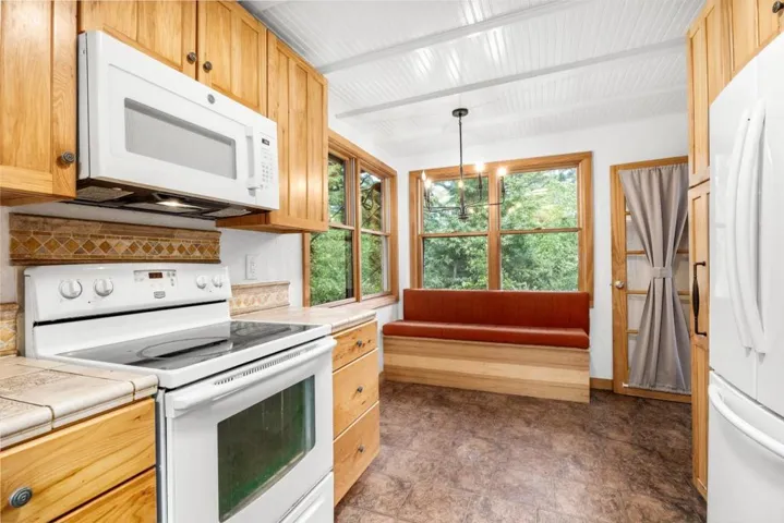 9913 Alba Road, Ben Lomond, California 95005