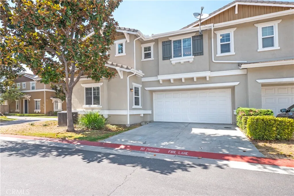 22355 Blue Lupine Circle, Grand Terrace, California 92312 — photo 4