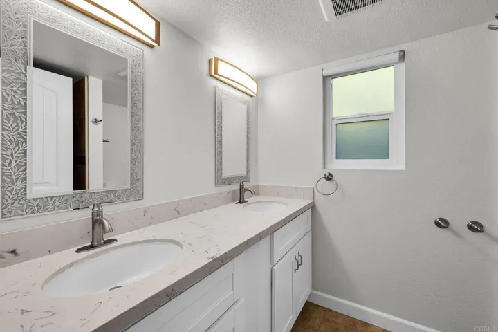 2344 Big Pine Road, Escondido, California 92027