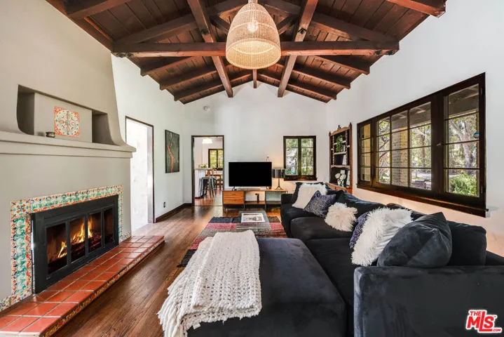 12031 Valleyheart Drive, Studio City, California 91604