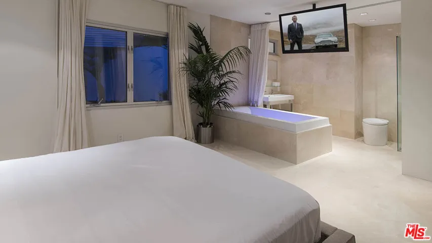 1466 N Bel Air Road, Los Angeles, California 90077