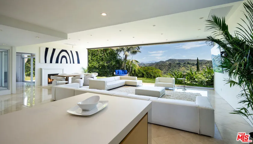 1466 N Bel Air Road, Los Angeles, California 90077