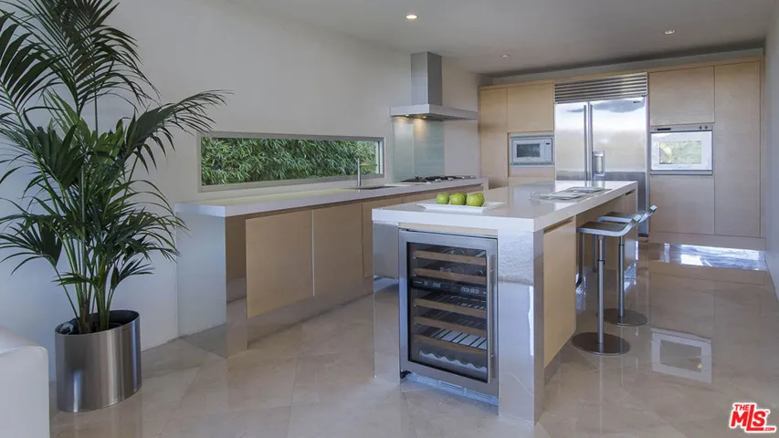 1466 N Bel Air Road, Los Angeles, California 90077