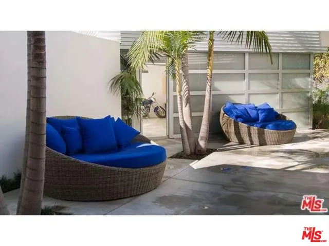 1466 N Bel Air Road, Los Angeles, California 90077