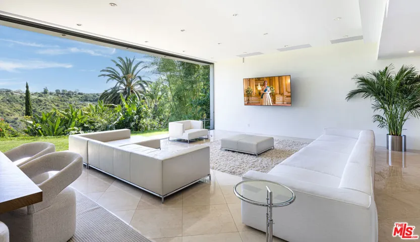 1466 N Bel Air Road, Los Angeles, California 90077