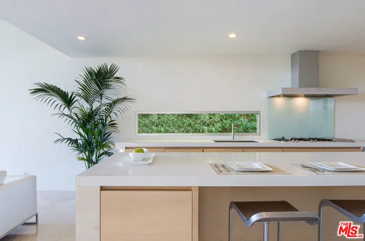 1466 N Bel Air Road, Los Angeles, California 90077