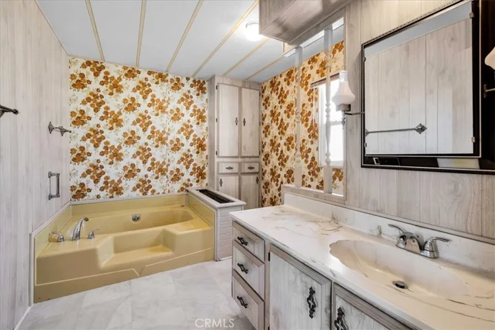 7501 Palm Avenue 74, Yucca Valley, California 92284