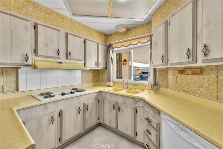 7501 Palm Avenue 74, Yucca Valley, California 92284