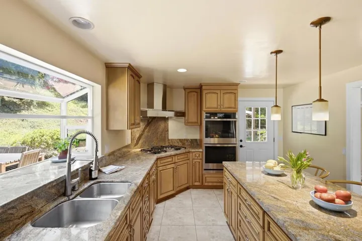 3554 Ryan Drive, Escondido, California 92025