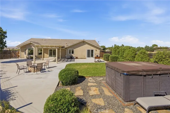 8020 Baron, Paso Robles, California 93446