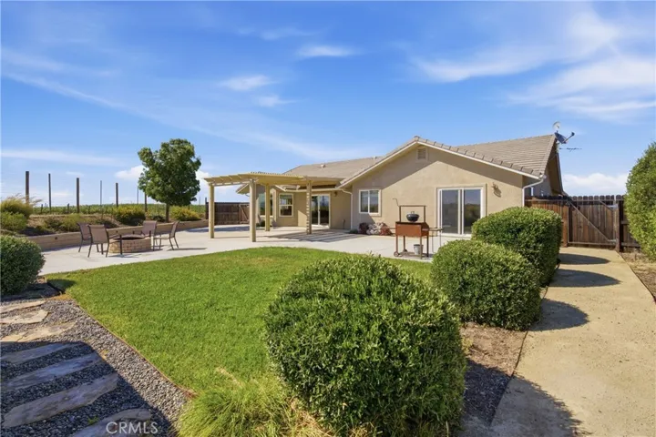 8020 Baron, Paso Robles, California 93446