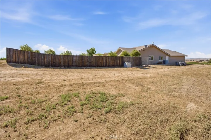 8020 Baron, Paso Robles, California 93446