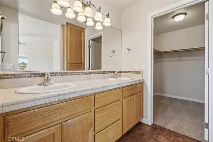 8020 Baron, Paso Robles, California 93446