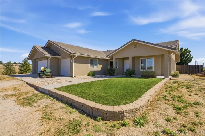 8020 Baron, Paso Robles, California 93446