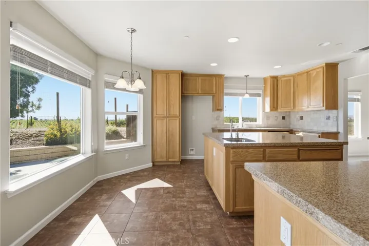 8020 Baron, Paso Robles, California 93446