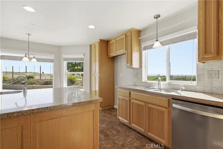 8020 Baron, Paso Robles, California 93446