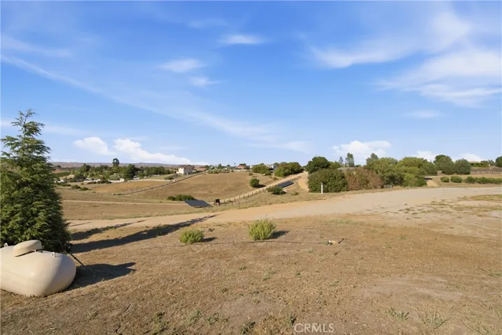 8020 Baron, Paso Robles, California 93446