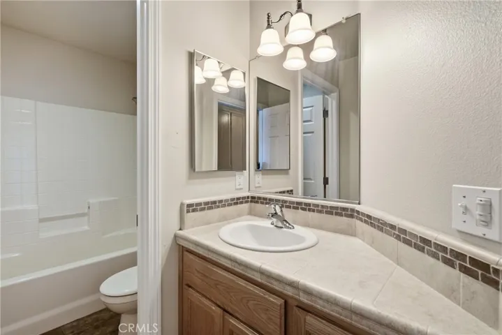 8020 Baron, Paso Robles, California 93446
