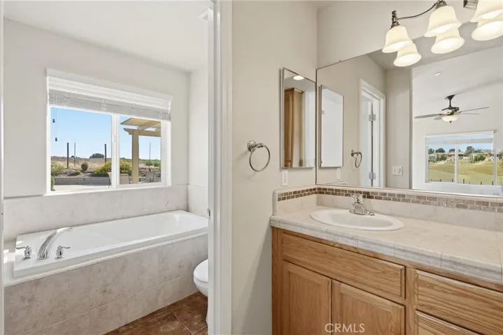 8020 Baron, Paso Robles, California 93446