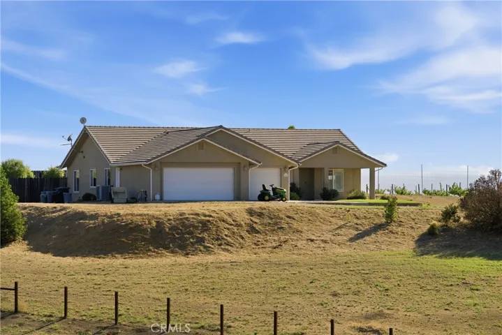 8020 Baron, Paso Robles, California 93446