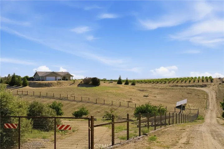 8020 Baron, Paso Robles, California 93446