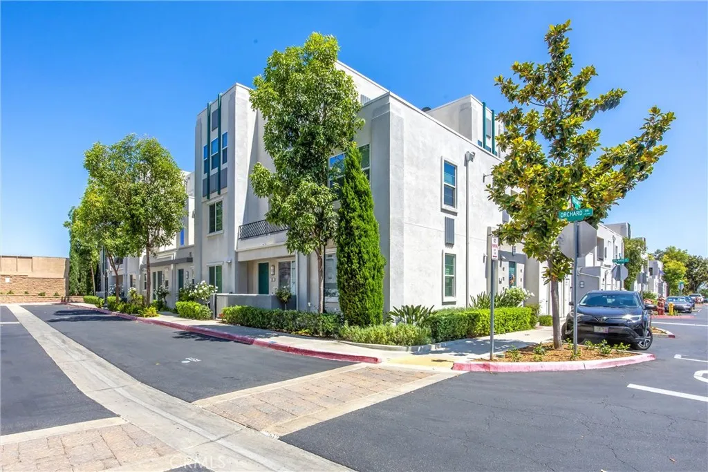 595 Orlando Court, Upland, California 91786 — photo 4