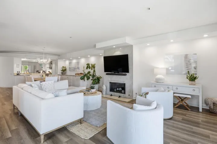1101 1st St 114, Coronado, California 92118