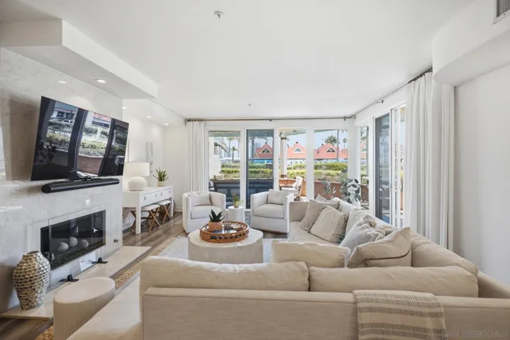 1101 1st St 114, Coronado, California 92118