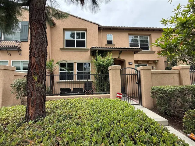 56 Trailing Vine, Irvine, California 92602