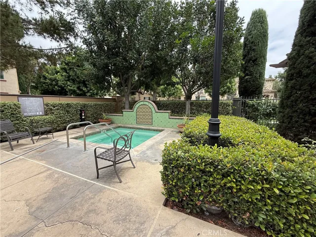 56 Trailing Vine, Irvine, California 92602