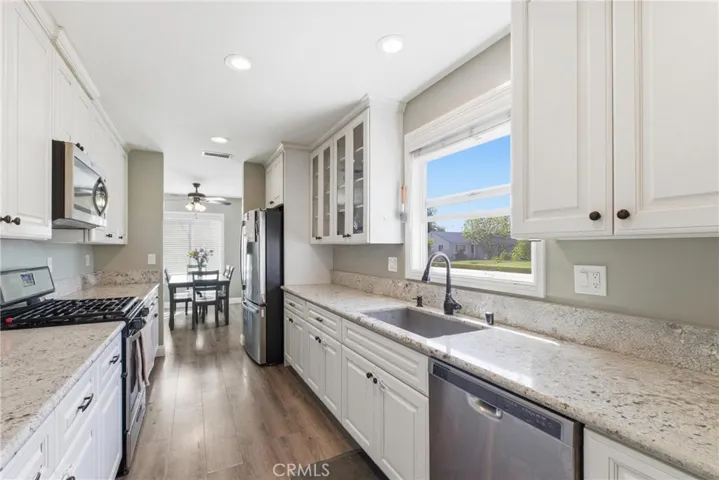 3403 Roxanne, Long Beach, California 90808