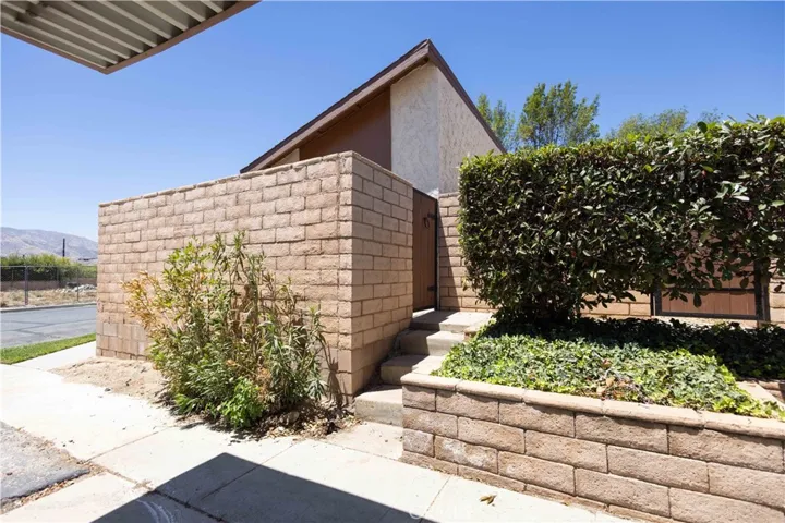 1272 Vista Serena, Banning, California 92220