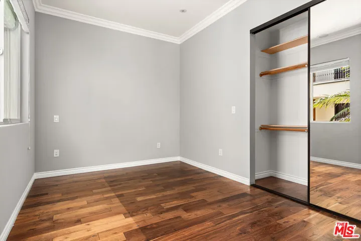 632 N Kings Road 202, West Hollywood, California 90048