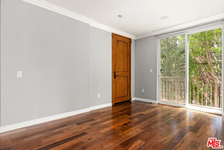 632 N Kings Road 202, West Hollywood, California 90048