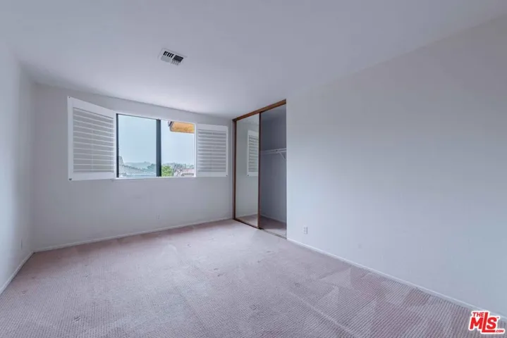 27821 Via Amistosa, Agoura Hills, California 91301